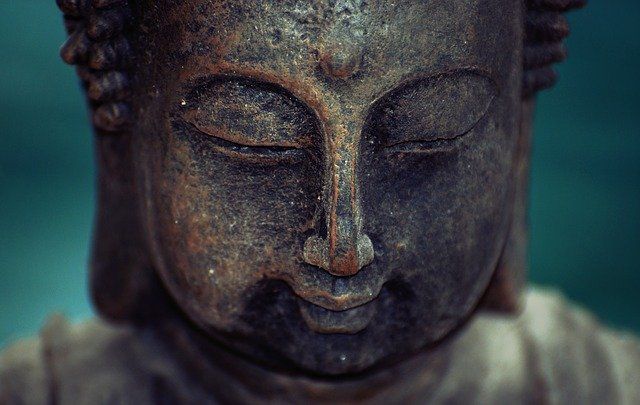 Meditation in Hindi में सम्मोहन और ध्यान का सम्बन्ध जानेगे।