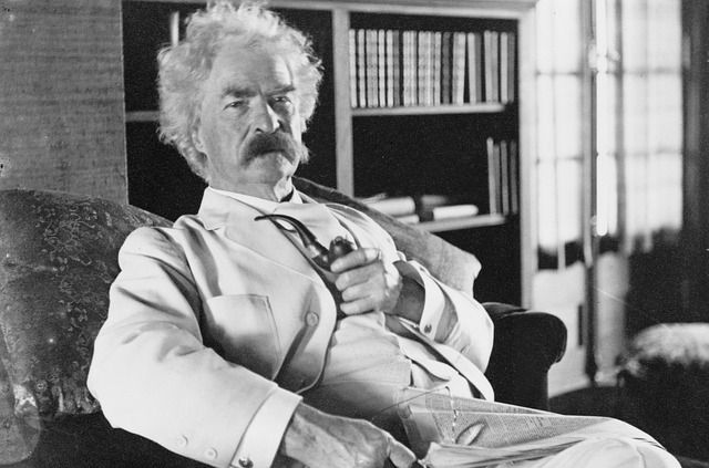 सबसे बेहतरीन Mark Twain Quotes पड़ने के लिए क्लिक करे। 